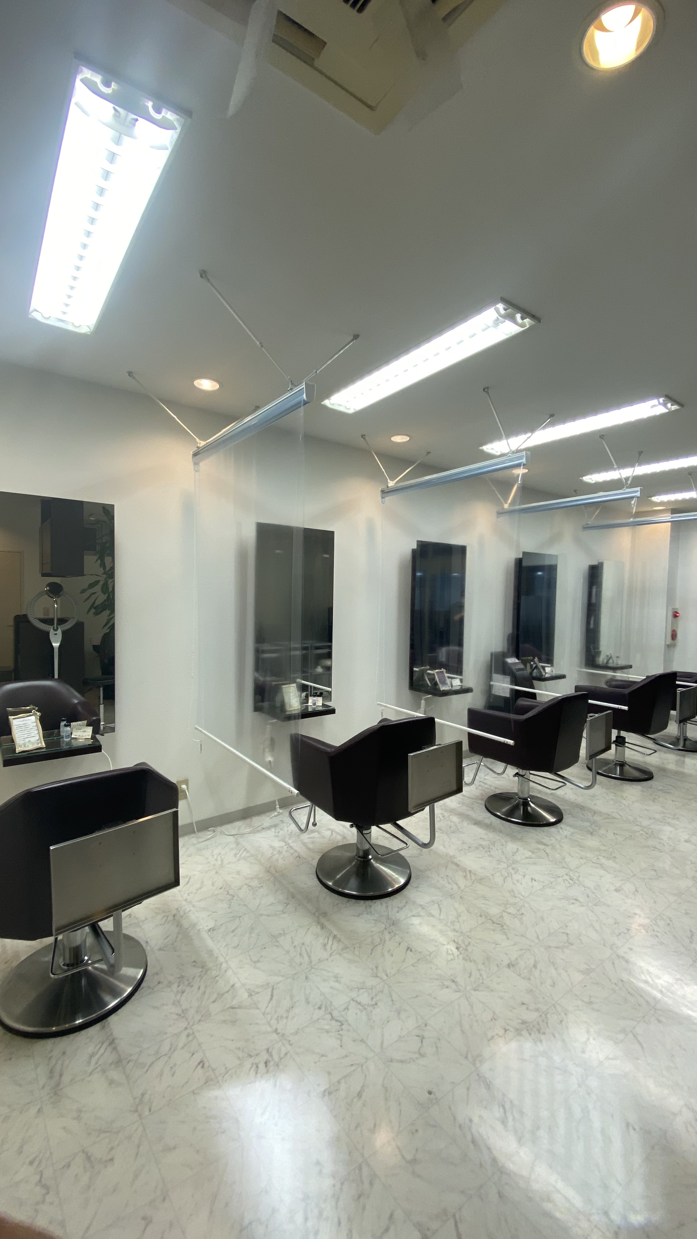 強い味方 戸塚駅すぐの美容室 美容院ドーリーの村口です 灬